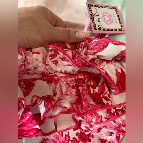 ✨HP✨ Floral romper - Picture 7 of 13